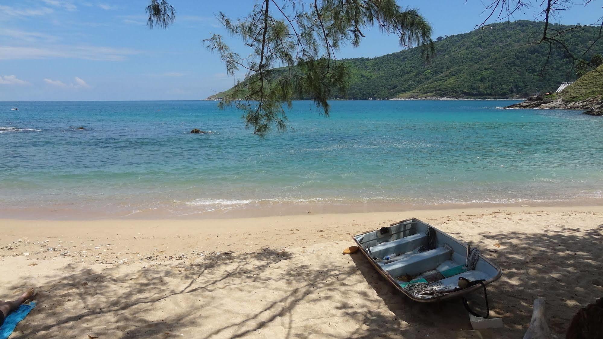 But Different Phuket Boutique Hotel Nai Harn Екстериор снимка